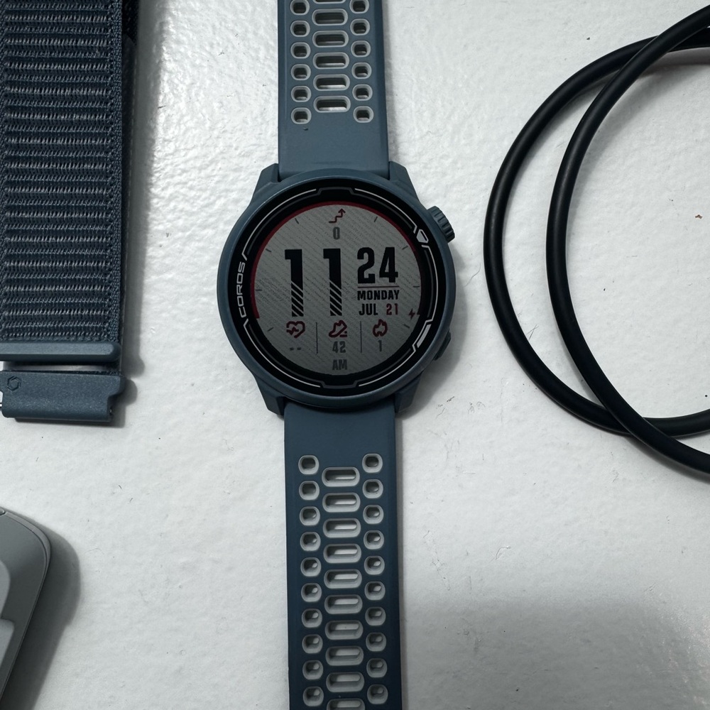 COROS Pace 2 GPS watch plus Pod 2 foot pod - Picture 2 of 5